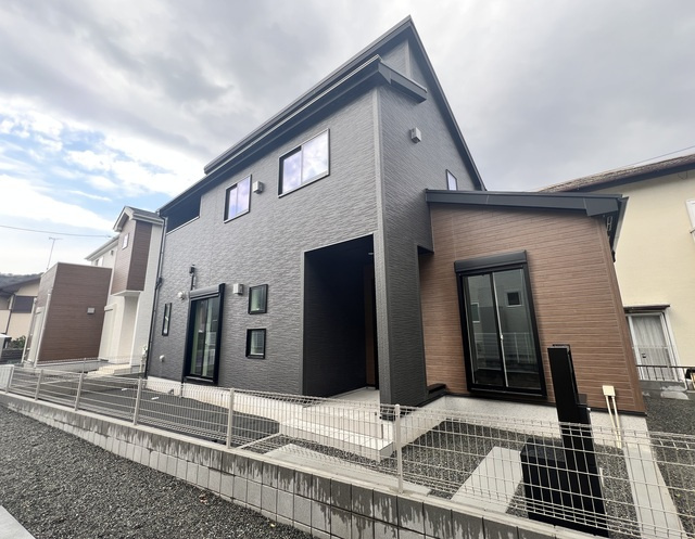 【外観】 | 駿東郡清水町徳倉 新築一戸建て 2号棟 | おしゃれな外観です