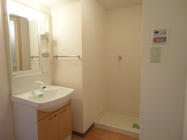 モア・フレーブの洗面所|洗面