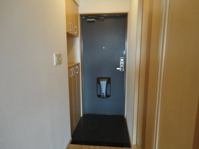 モア・フレーブの玄関|玄関