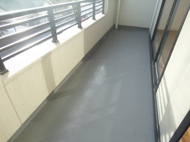 モア・フレーブのその他|バルコニー