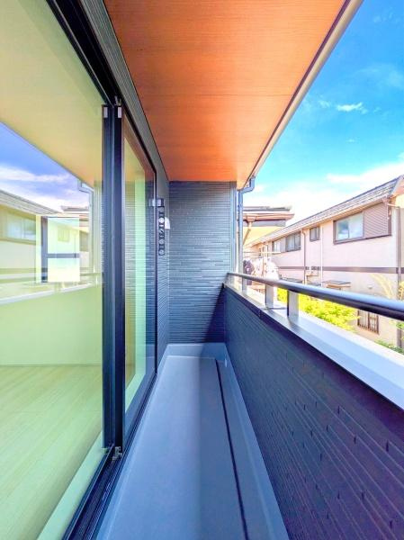 横浜市青葉区千草台の新築一戸建のバルコニー|陽当り良好のバルコニー！
風通しもよく気持ちいいです