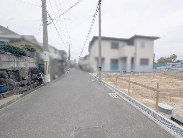 【前面道路含む現地写真】 | 閑静な住宅街でとても落ち着いた環境ですね！