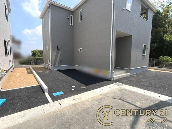 クレイドルガーデン九条町 ２号棟 ／新築一戸建の駐車場|■現地撮影写真■
