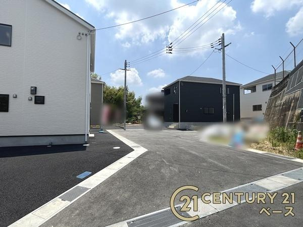 クレイドルガーデン九条町 ２号棟 ／新築一戸建の前面道路含む現地写真|■現地撮影写真■ 前面道路は６ｍ以上と広くゆったりしています！