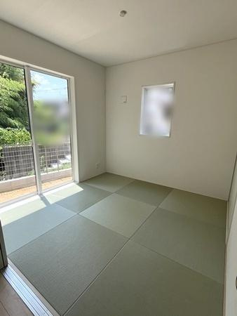 クレイドルガーデン九条町 ２号棟 ／新築一戸建の和室|■現地撮影写真■ほっこり落ち着ける和室！客間としてもご利用いただけます！