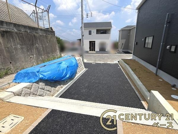 クレイドルガーデン九条町 ４号棟 ／新築一戸建の駐車場|■現地撮影写真■