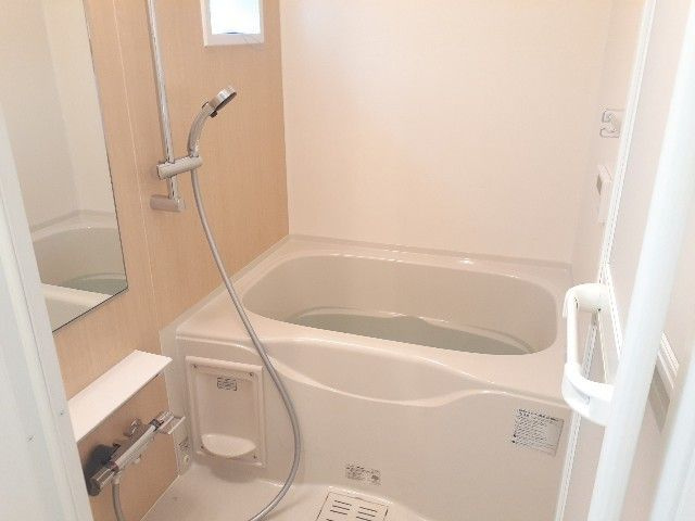 ｉｚｕｍｉ１（イズミ１）の浴室