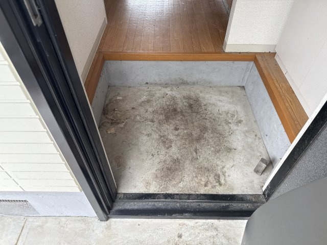 コンフォートハイツ滝野の玄関