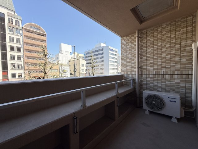 アルファステイツ市駅前のバルコニー|日当たりを活かせるバルコニー