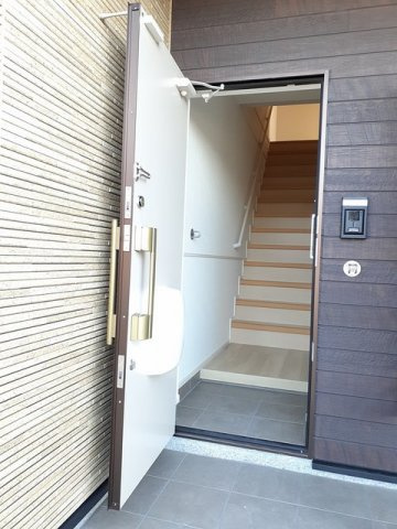 クレールＢの玄関