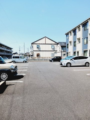 【駐車場】 | ヴェゼル