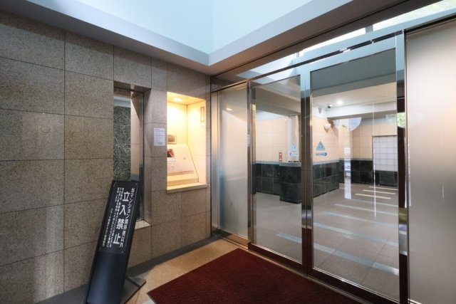 グラーサ銀座イーストのロビー|建物の内部です