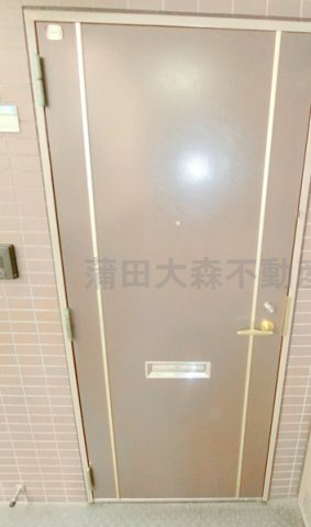 スカイコート蒲田駅前の玄関