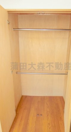 スカイコート蒲田駅前の収納|収納　1メートル程　2段パイプの使いやすいクローゼット