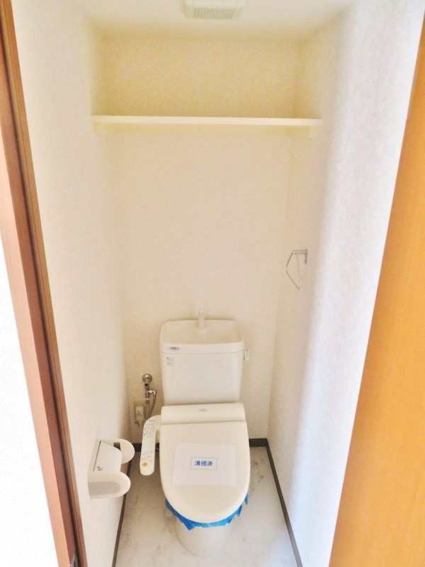 ＭＵスクエア等々力のトイレ|■温水洗浄便座