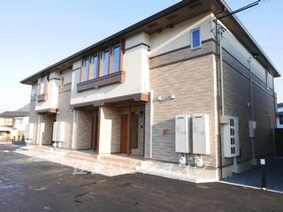 広島市安佐北区亀山２丁目のアパートの外観|玄関側の外観です