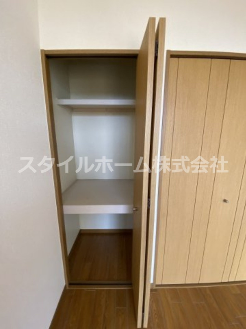 アンピレインIIの収納|別部屋写真です。