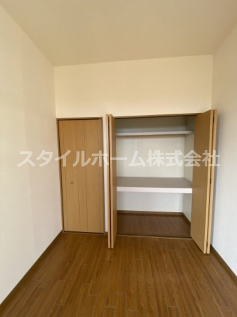 アンピレインIIの収納|別部屋写真です。