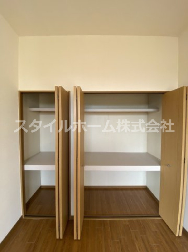 アンピレインIIの収納|別部屋写真です。