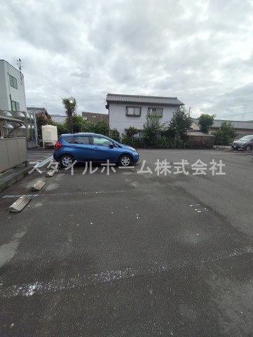 グランジールの駐車場