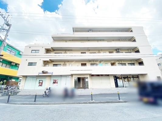 横浜市戸塚区上倉田町の賃貸マンションの外観