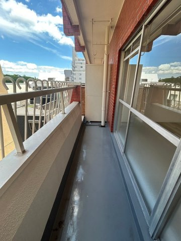 【バルコニー】