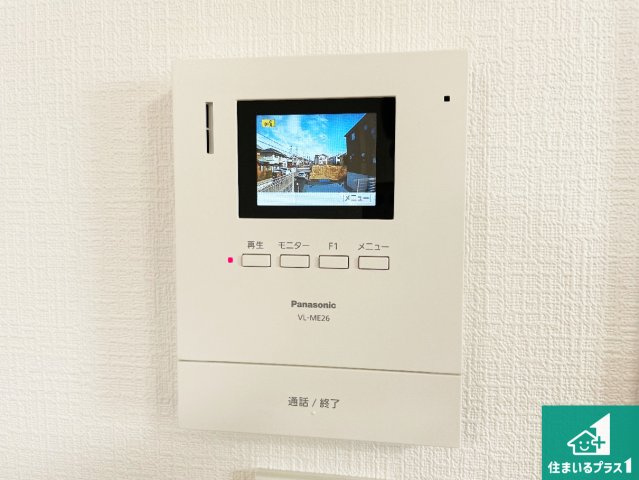 5日(土)6日(日)現地ご見学可能！　神戸市北区京地　限定1邸の防犯設備|カラーモニターインターホン！声だけでなく来訪者の姿や顔がモニターで確認できるので、小さなお子様がいらっしゃるご家庭でも安心できます！
