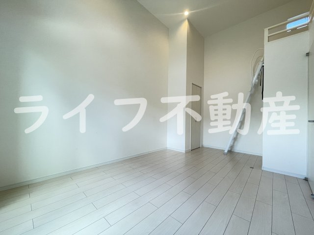 オストセレーネの洋室|明るい洋室です