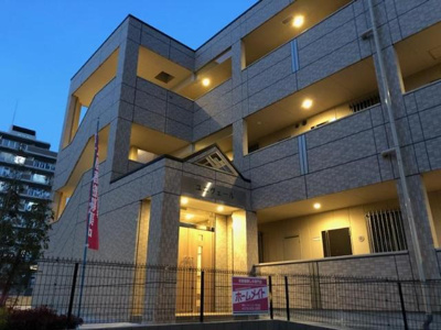 【外観】 | ユニヴェール | 外観写真（夜）