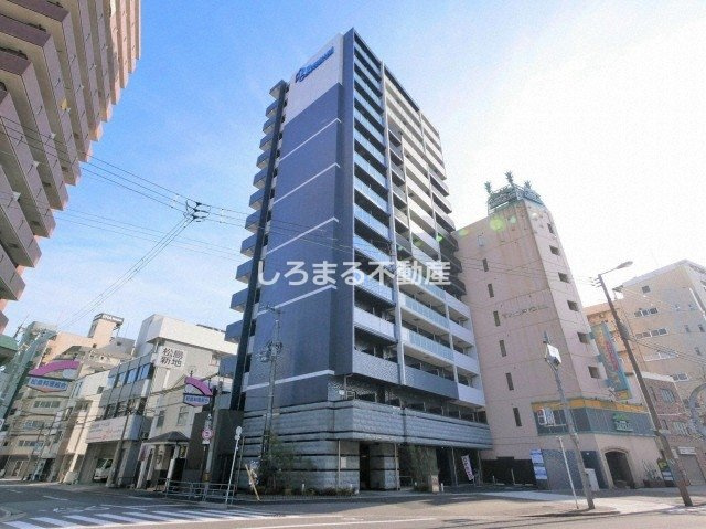プレサンスOSAKA DOMECITY クロスティの外観