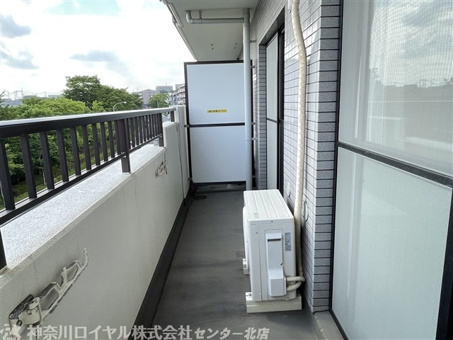 【バルコニー】