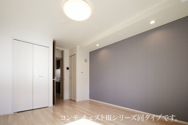 ヒカルサ　小牧田県ウエストの居間・リビング