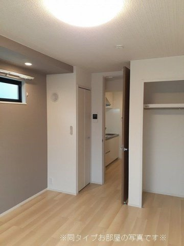 ヒカルサ　小牧田県ウエストの居間・リビング