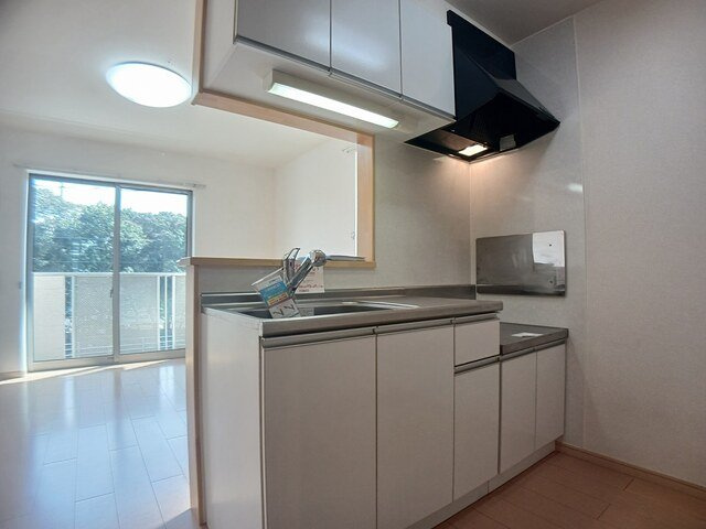 ジェネシス　Ⅷ番館のキッチン