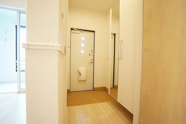 モント　キアラⅡの玄関