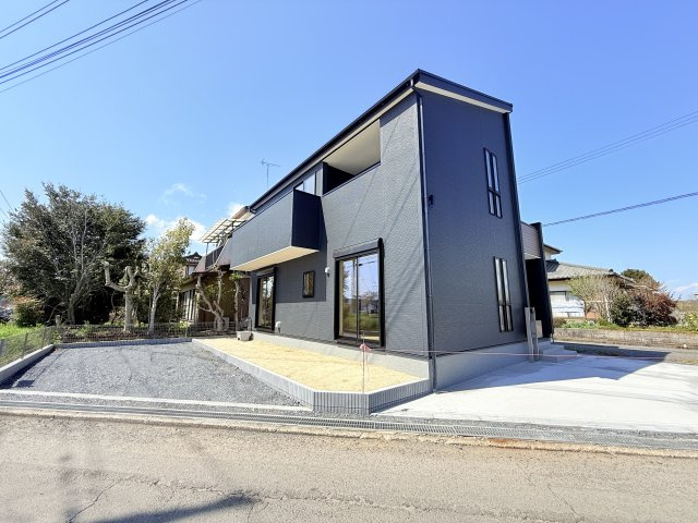 小美玉市江戸1期　新築戸建の外観|当日予約・現地集合・現地解散でのご見学も大歓迎ですので、お気軽にお問い合わせください(*^^*)