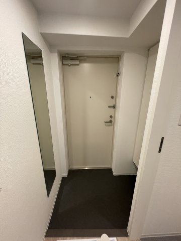 セレニテ神戸ミラクシュッドの玄関