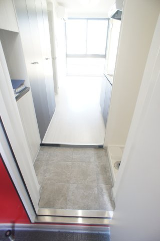 ヒューマンパレス与野の玄関|収納もある玄関です