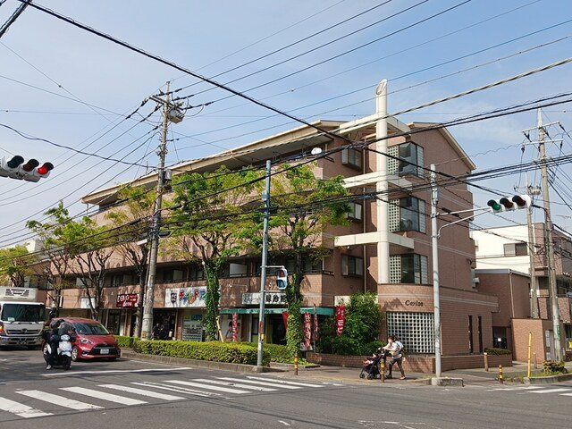 スリーズマンション