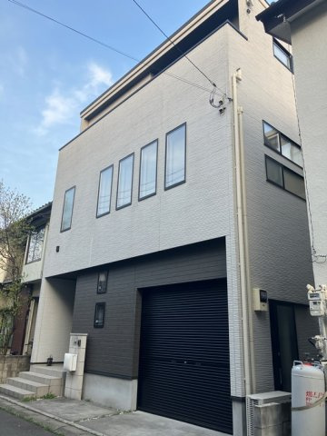 下間久里戸建の外観|建物外観を気になさる方へ、見た目の良い物件です