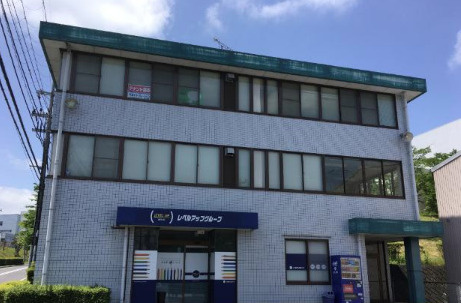 甲賀市水口町伴中山の店舗事務所