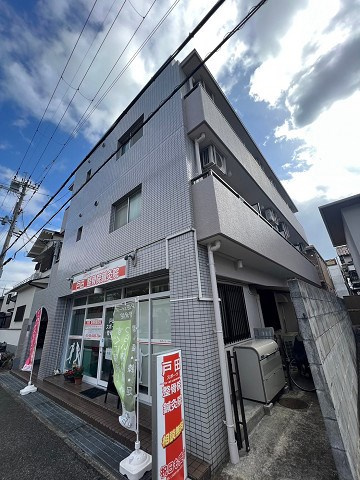 メゾン・ド・マキの外観|外観は落ち着いています