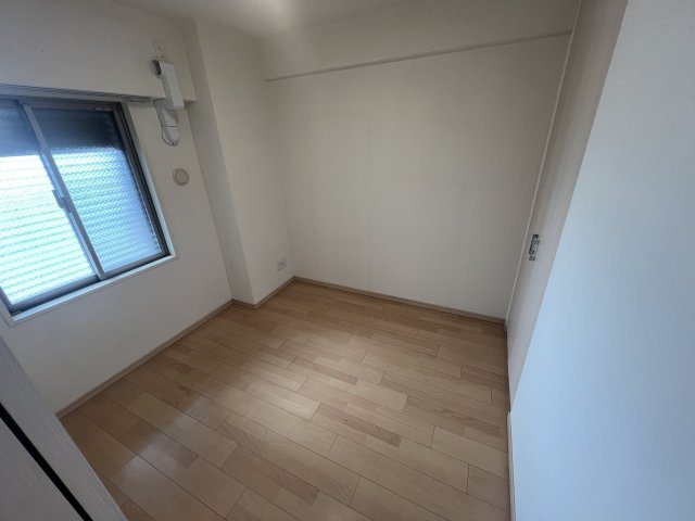 グランマークス久宝寺の洋室