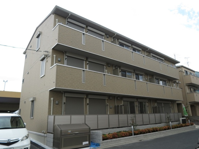 Ｌｉｎｘ　Ｐａｒｋ　Ｓｉｄｅの外観|軽量鉄骨造の３階建てです♪