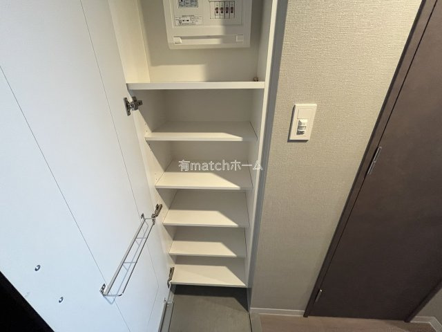 エスリードレジデンス　ザ・グラン大阪福島クラス　仲介手数料無料の収納