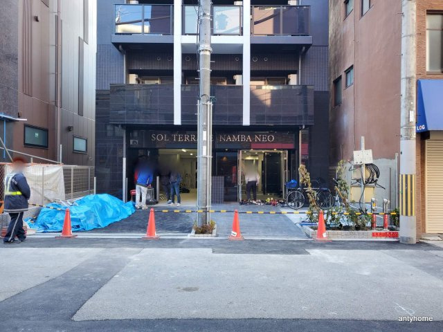 ソルテラス難波ＮＥＯ 仲介手数料無料のエントランス