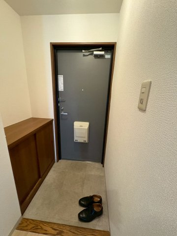 ボヌール宝塚の玄関|明るい玄関です