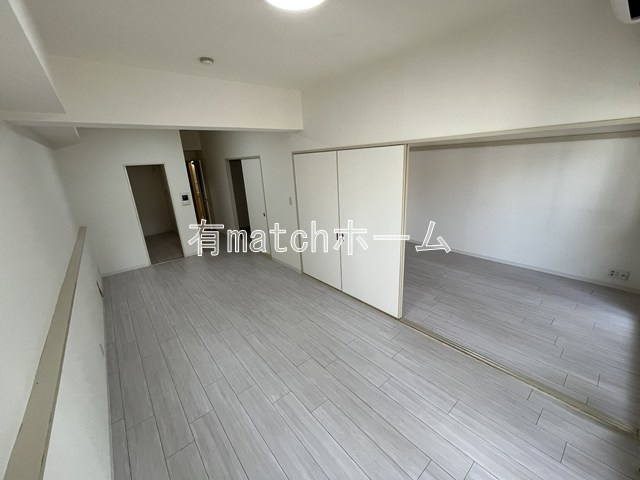 テン・フォーティの居間・リビング