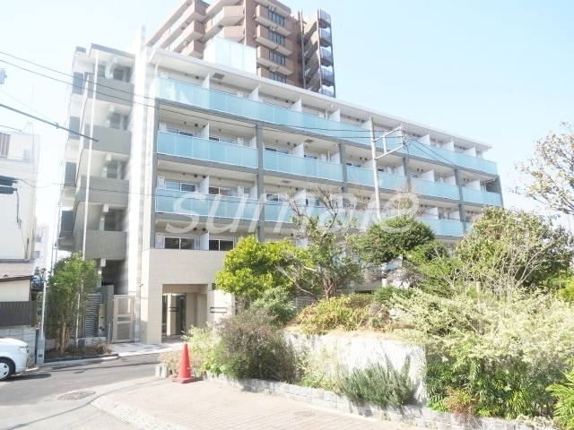 AZEST北赤羽の外観|周りには緑があります☆