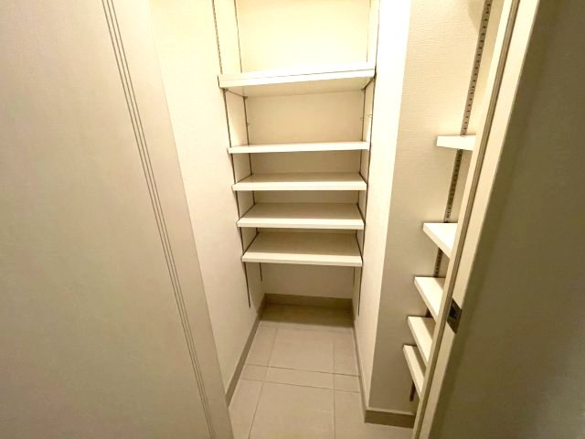 クロスレジデンス大阪新町の収納